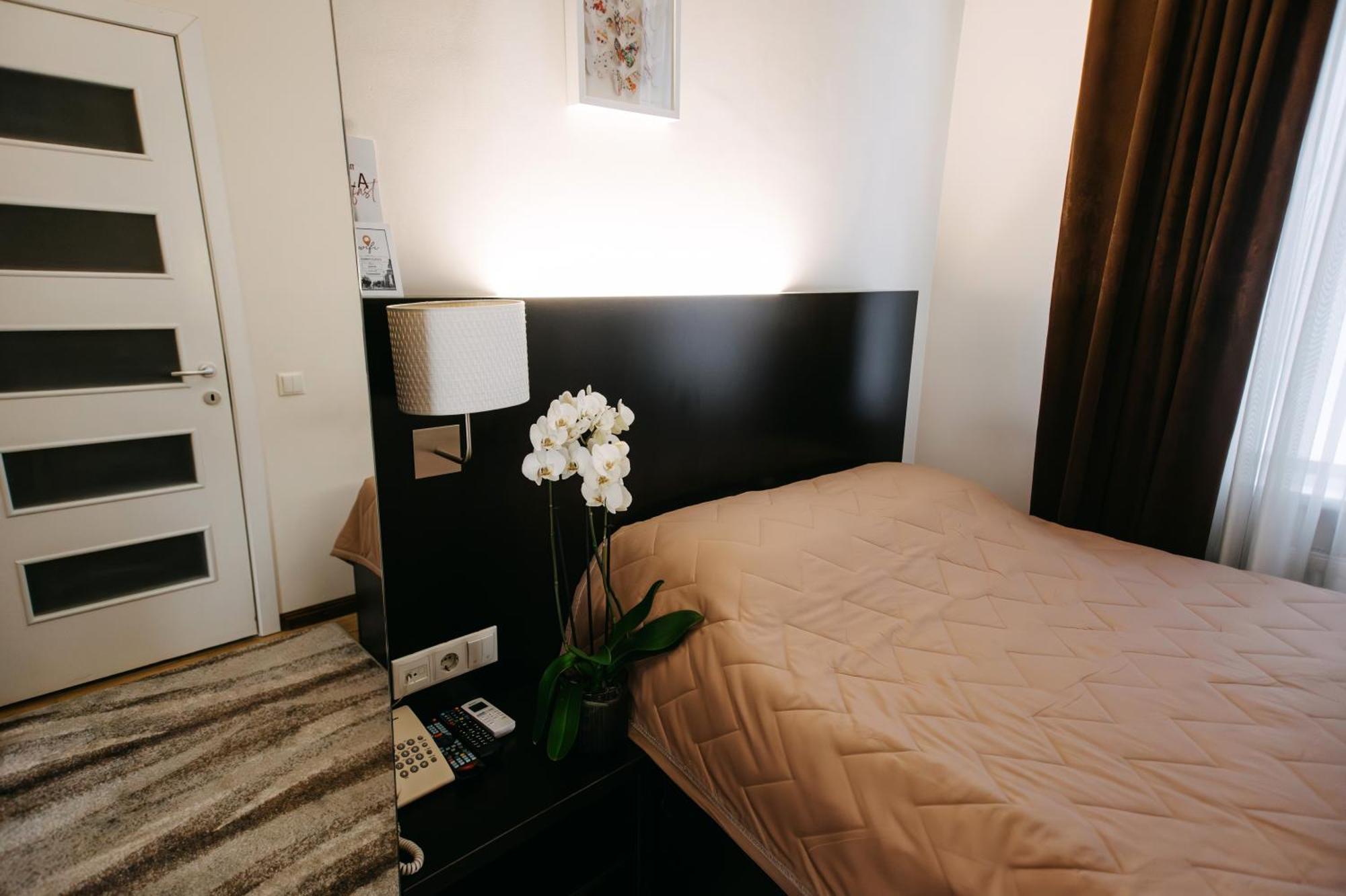 Summit Villa Chisinau Bagian luar foto